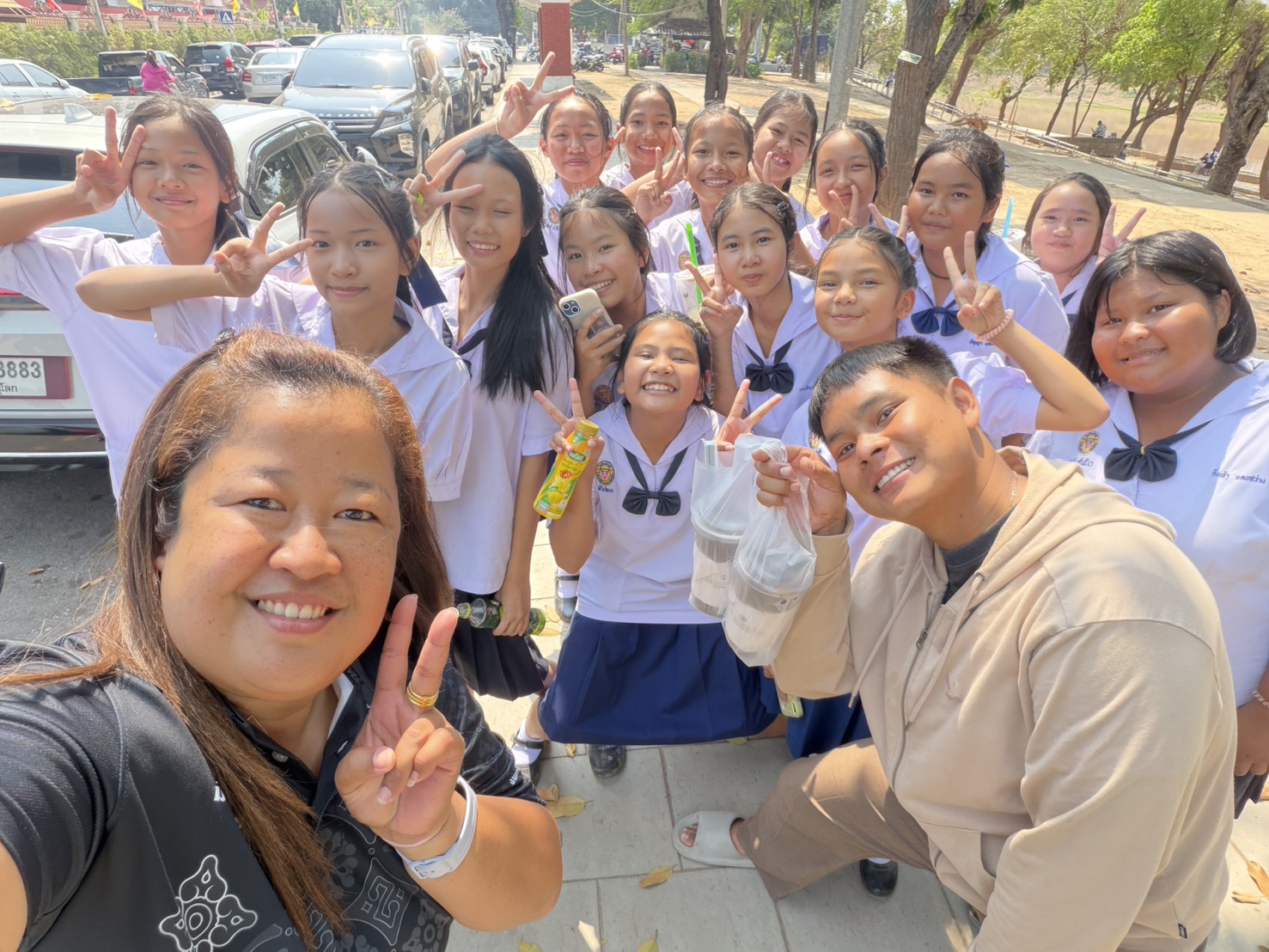 เดินทางไปสอบวัดความรู้ความสามารถทางวิชาการ ณ โรงเรียนเฉลิมขวัญสตรี