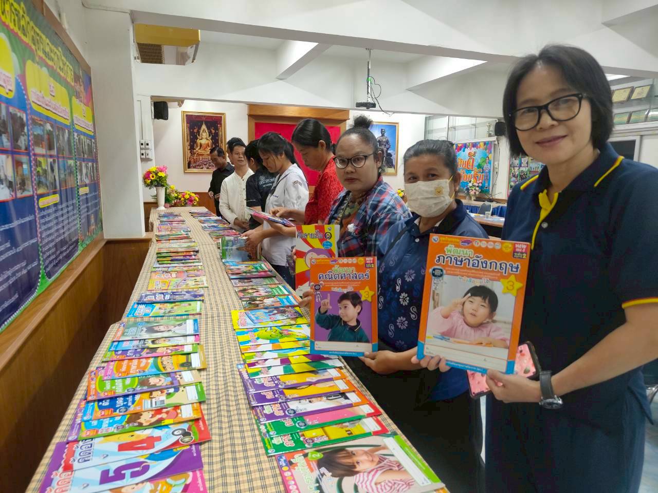 โรงเรียนวัดโบสถ์ จัดประชุมภาคี 4 ฝ่าย พิจารณาให้ความเห็นชอบคัดเลือกหนังสือเรียน ประจำปีการศึกษา 2569